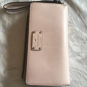 Kate Spade ♠️ Pink Wallet with strap